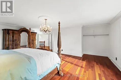 563 Merkley Drive Ottawa ON K4A 1V9
