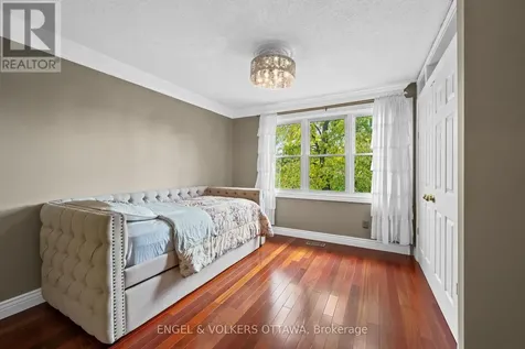 563 Merkley Drive Ottawa ON K4A 1V9