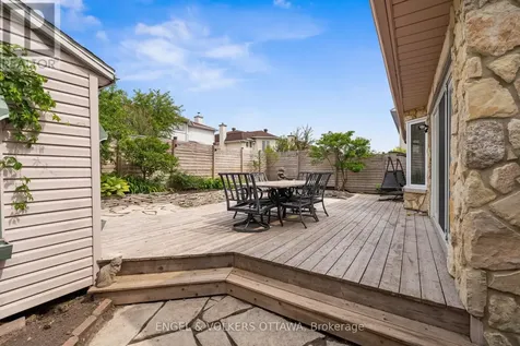 563 Merkley Drive Ottawa ON K4A 1V9