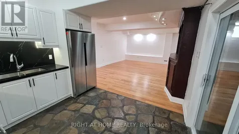 172 Lena Crescent Cambridge ON N1R 8P6