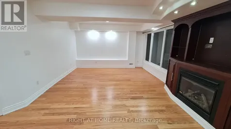 172 Lena Crescent Cambridge ON N1R 8P6