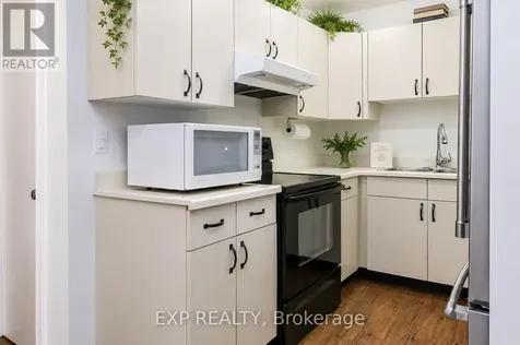 9 Trafalgar Road Collingwood ON L9Y 5G4