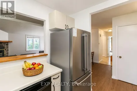 9 Trafalgar Road Collingwood ON L9Y 5G4