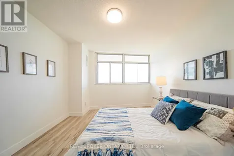 3151 Bridletowne Circle Toronto (l'amoreaux) ON M1W 2T1