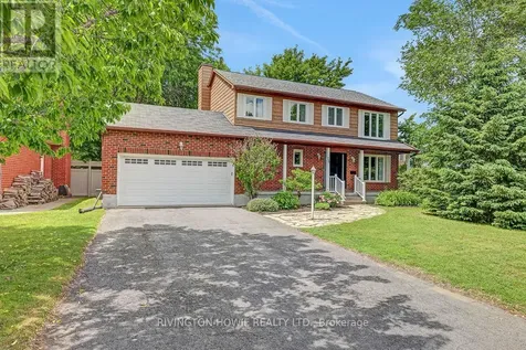 26 Spindle Way Ottawa ON K2S 1J3