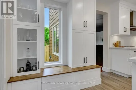 26 Spindle Way Ottawa ON K2S 1J3