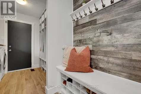 26 Spindle Way Ottawa ON K2S 1J3