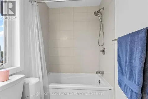 112 Attwell Private Ottawa ON K2K 0P6