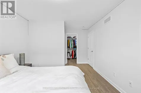 112 Attwell Private Ottawa ON K2K 0P6