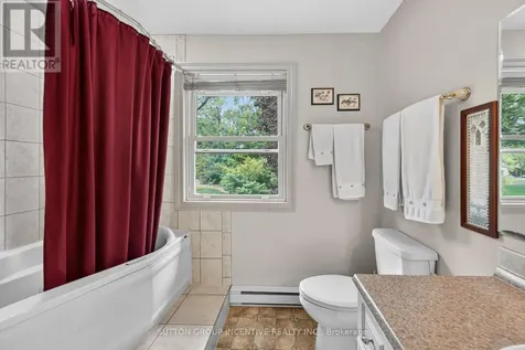 3 Southwood Circle Orillia ON L3V 2H8