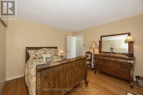 8 Sandwell Crescent Ottawa ON K2K 1V3