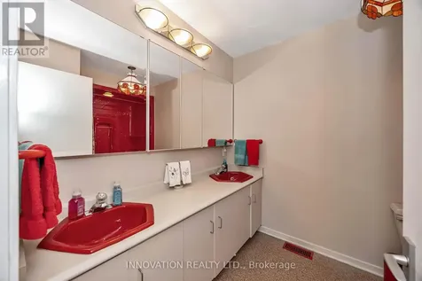 8 Sandwell Crescent Ottawa ON K2K 1V3