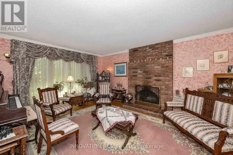 8 Sandwell Crescent Ottawa ON K2K 1V3