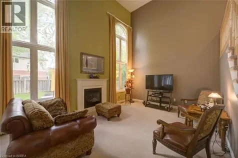 44 Mcqueen Drive Paris ON N3L 0A5