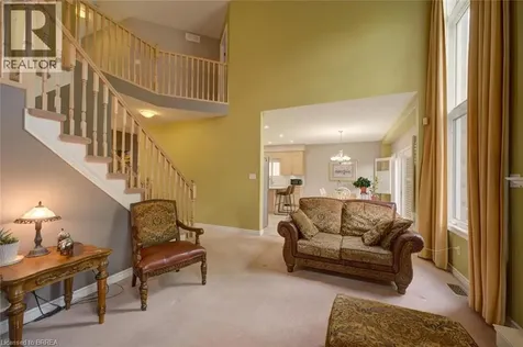 44 Mcqueen Drive Paris ON N3L 0A5