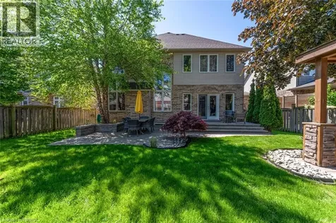 44 Mcqueen Drive Paris ON N3L 0A5