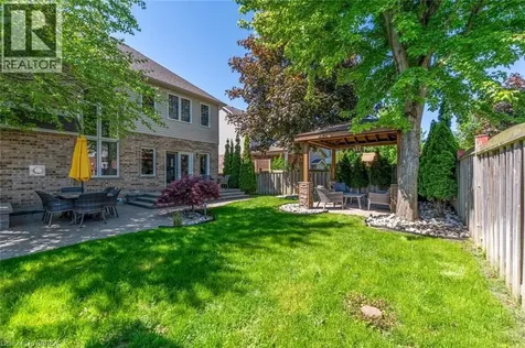 44 Mcqueen Drive Paris ON N3L 0A5