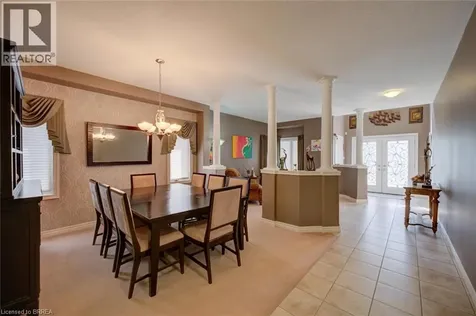44 Mcqueen Drive Paris ON N3L 0A5