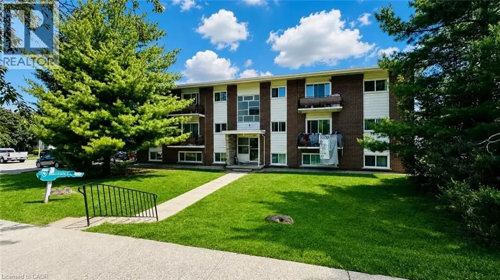 428 Barrie Place Waterloo ON N2L 3Z7