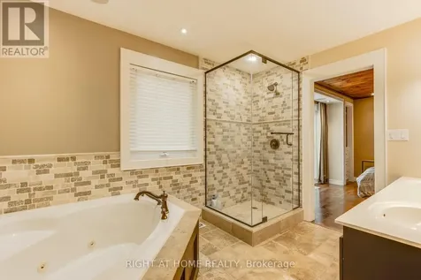 119 Timcourt Drive Tiny ON L9M 0B9