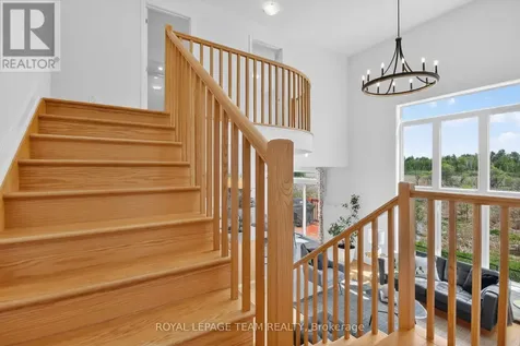 154 Winterhaven Drive Ottawa ON K1W 0P1