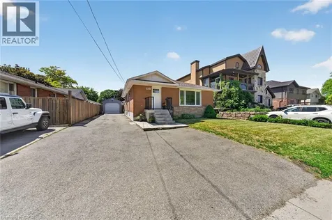 830 Garth Street Hamilton ON L9C 4K5