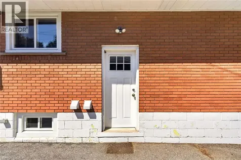 830 Garth Street Hamilton ON L9C 4K5