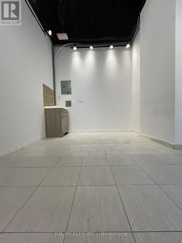 384 Yonge St Street Toronto (bay Street Corridor) ON M5B 1S8