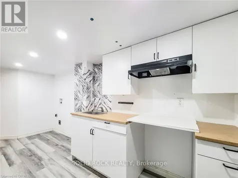 3 Cooke Avenue Brantford ON N3T 0S2