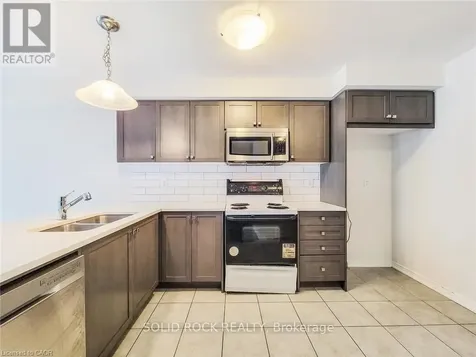 3 Cooke Avenue Brantford ON N3T 0S2