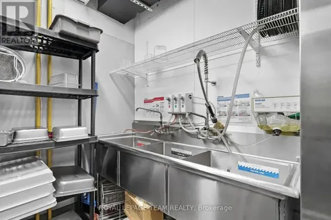 218 Laurier Avenue East Ottawa ON K1N 6P2