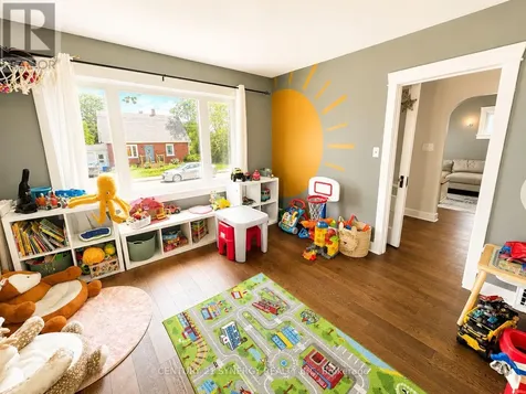80 Abel Street Smiths Falls ON K7A 4M5