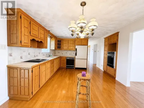 591 Laurin Street Hawkesbury ON K6A 3G6