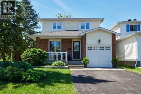 716 Levac Drive Ottawa ON K4A 2R2