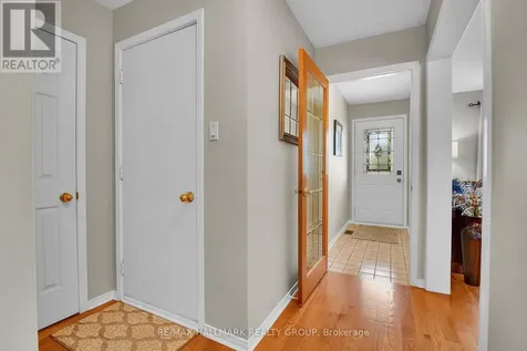 716 Levac Drive Ottawa ON K4A 2R2