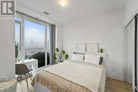 200 Sackville Street Toronto (regent Park) ON M5A 0C4