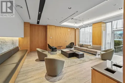 200 Sackville Street Toronto (regent Park) ON M5A 0C4