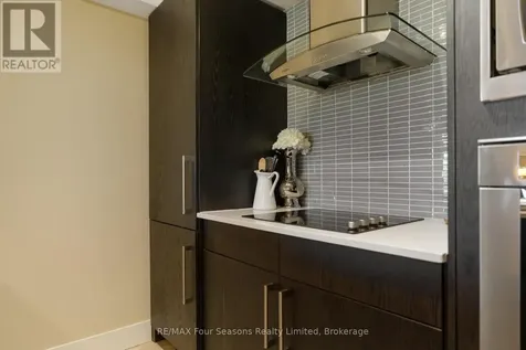 9 Harbour Street East Collingwood ON L9Y 5C5