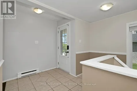 1 Timberview Way Ottawa ON K2H 9M7