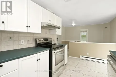 1 Timberview Way Ottawa ON K2H 9M7
