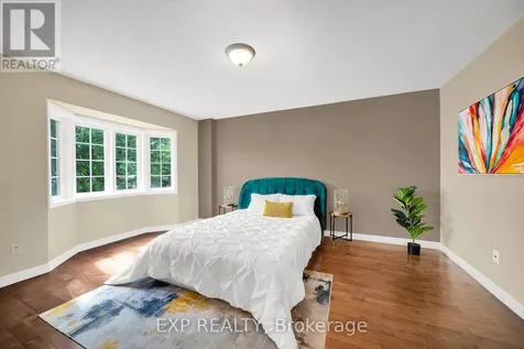 43 Trump Avenue Ottawa ON K2C 4A4