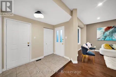 43 Trump Avenue Ottawa ON K2C 4A4