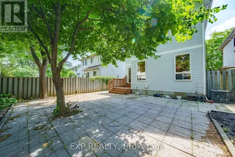 43 Trump Avenue Ottawa ON K2C 4A4