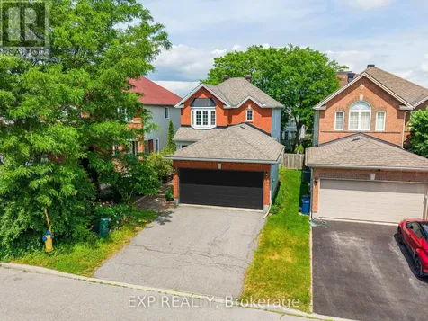 43 Trump Avenue Ottawa ON K2C 4A4