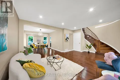 43 Trump Avenue Ottawa ON K2C 4A4