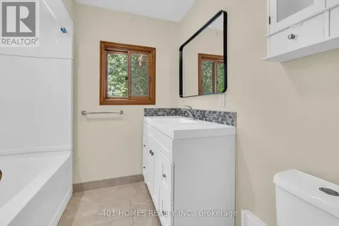 3711 Dandurand Boulevard Windsor ON N9E 2G4