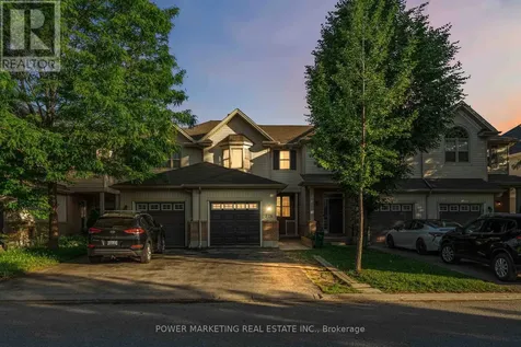 326 Applecross Crescent Ottawa ON K2K 0C4