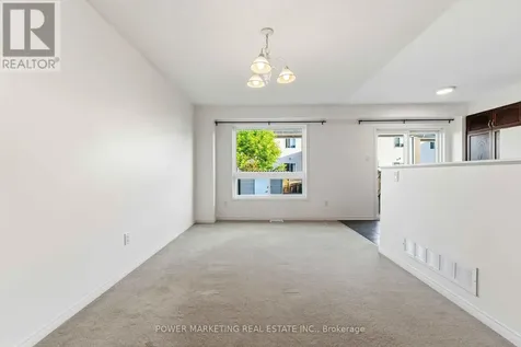 326 Applecross Crescent Ottawa ON K2K 0C4
