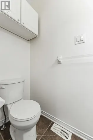 326 Applecross Crescent Ottawa ON K2K 0C4