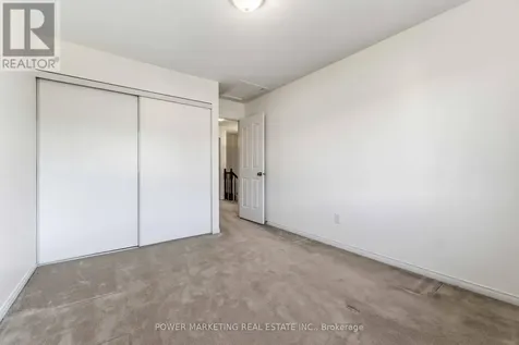 326 Applecross Crescent Ottawa ON K2K 0C4